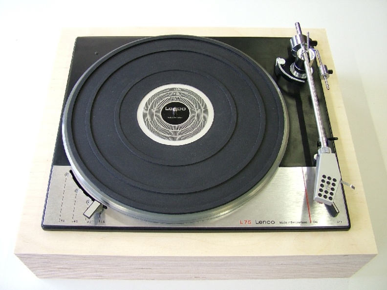 Lenco 75 -01 (2149 Besuche) Lenco 75 -01